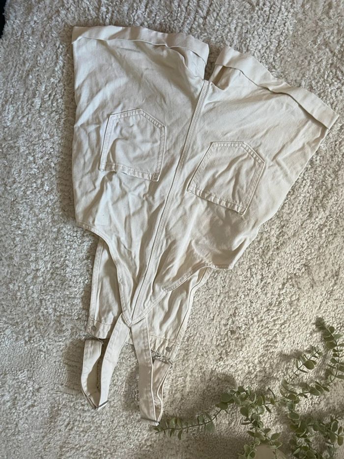 Combishort salopette en jeans - photo numéro 4