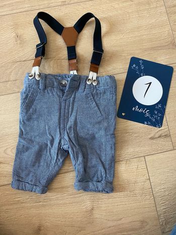 Pantalon bien habillé avec bretelles
