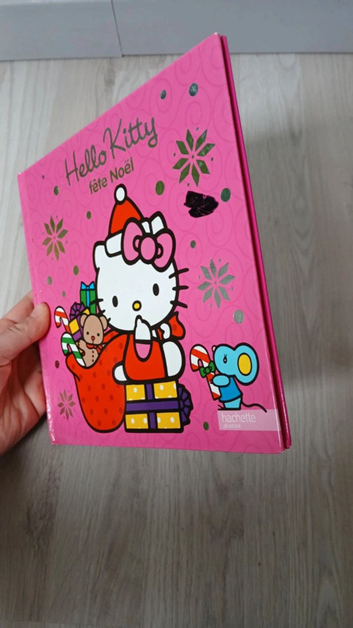 Livre Hello Kitty - photo numéro 2