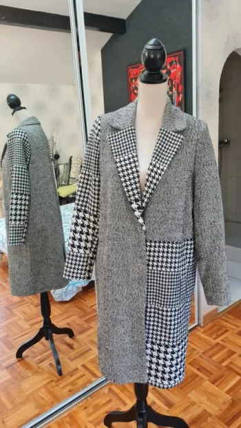 Manteau river island