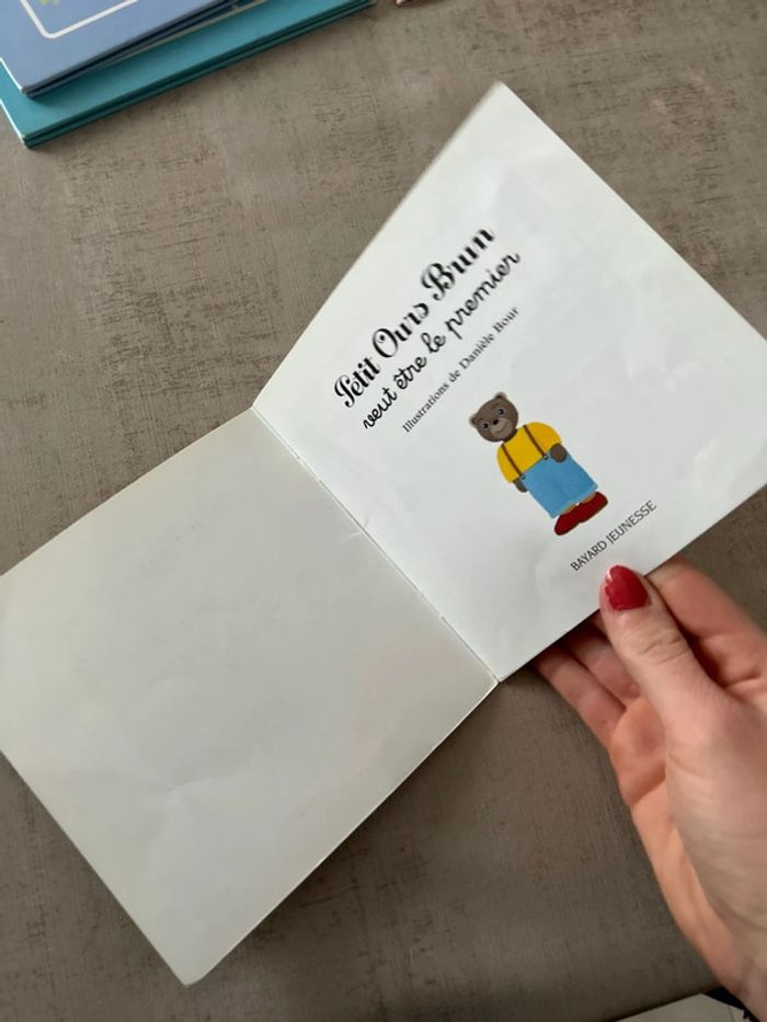 Livre petit ours brun - photo numéro 5