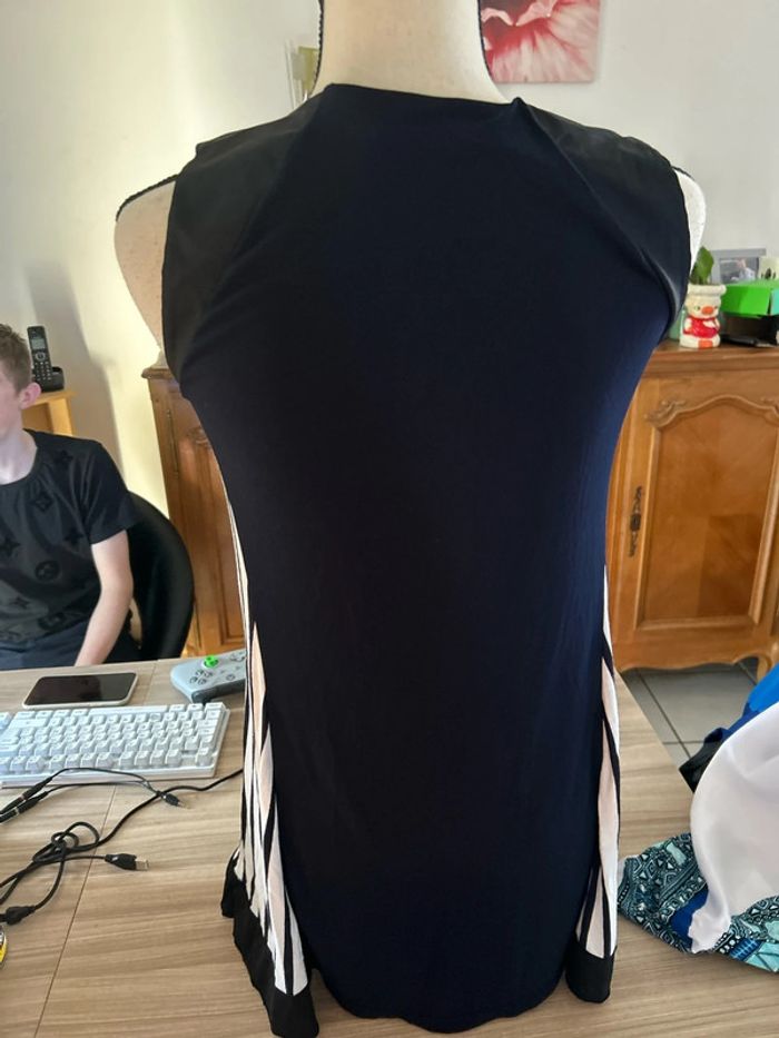 Tunique  sans manches la mode est à vous - photo numéro 2