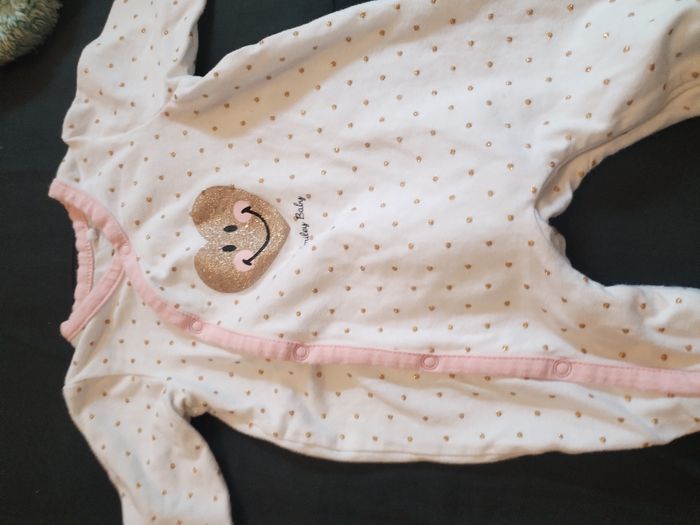 Lot pyjamas 1 mois - photo numéro 8