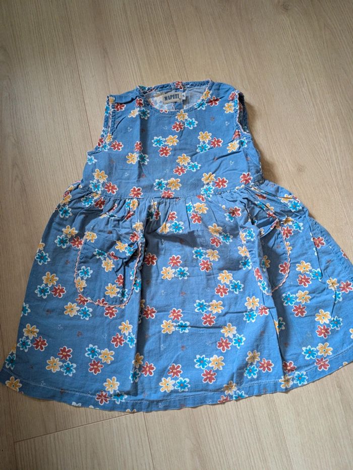 Gros lot robes fille 5 ans, pantacourt et chemise de nuit - photo numéro 17