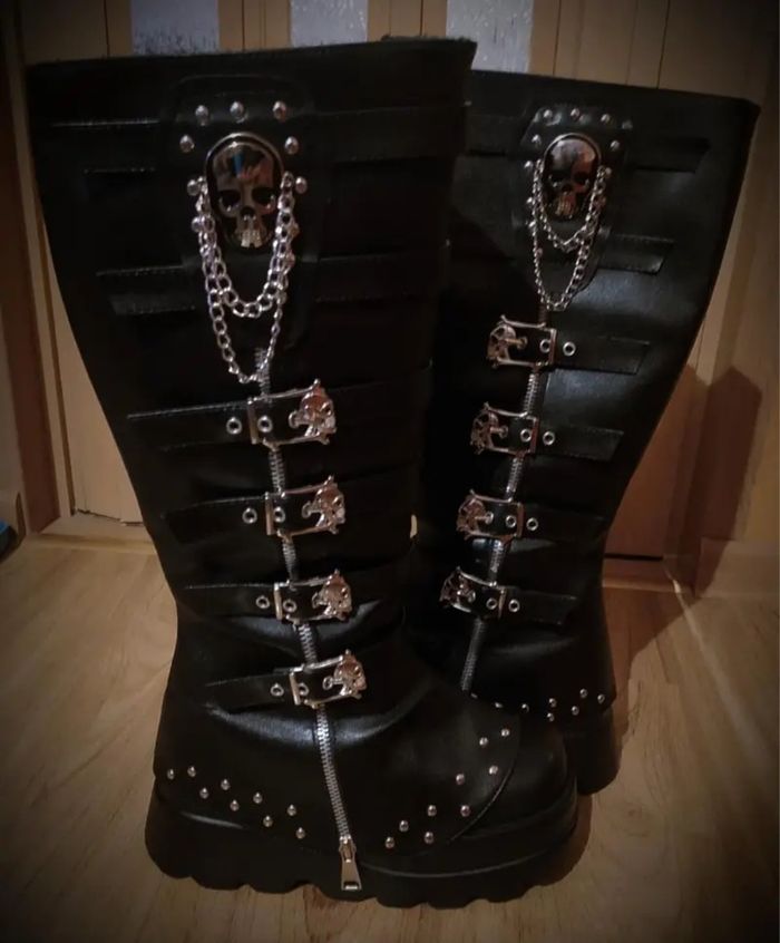 Bottes gothiques skull - photo numéro 2