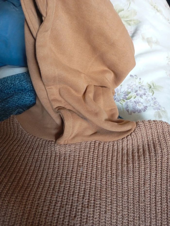 Pull Kiabi 10 ans camel - photo numéro 4