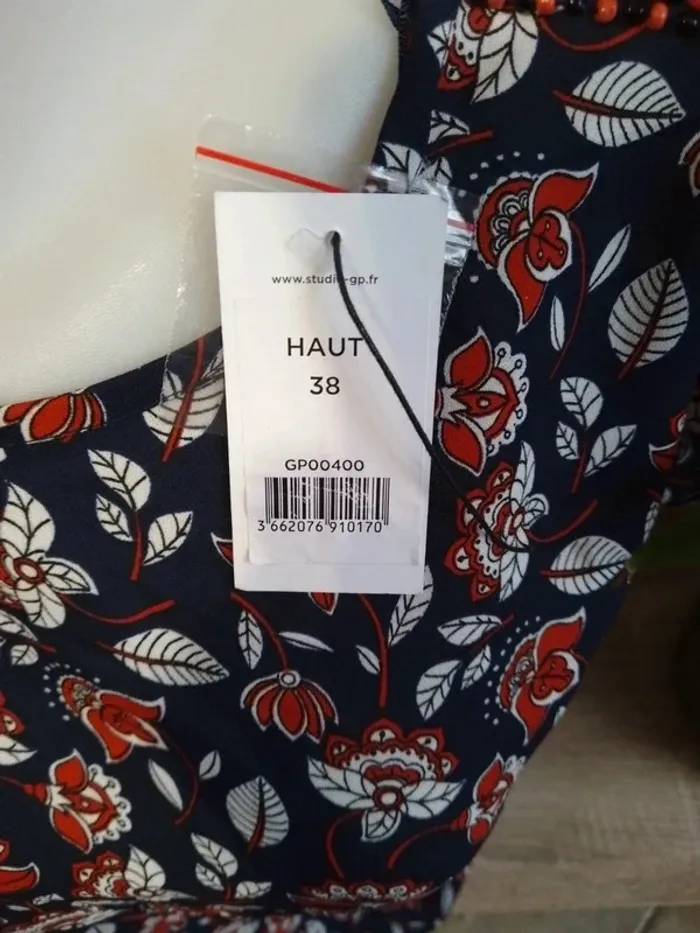 👚 Tunique avec perles aux épaules Gérard Pasquier taille M -100% polyester - photo numéro 6