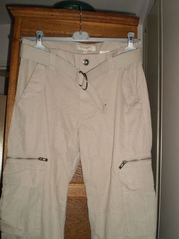 Pantalon t 38 beige STRAIGHT COUPE DROITE