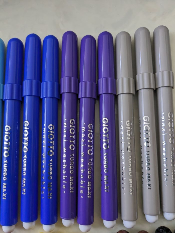 Lot de 34 feutres Giotto Turbo Max à pointe large. - photo numéro 6
