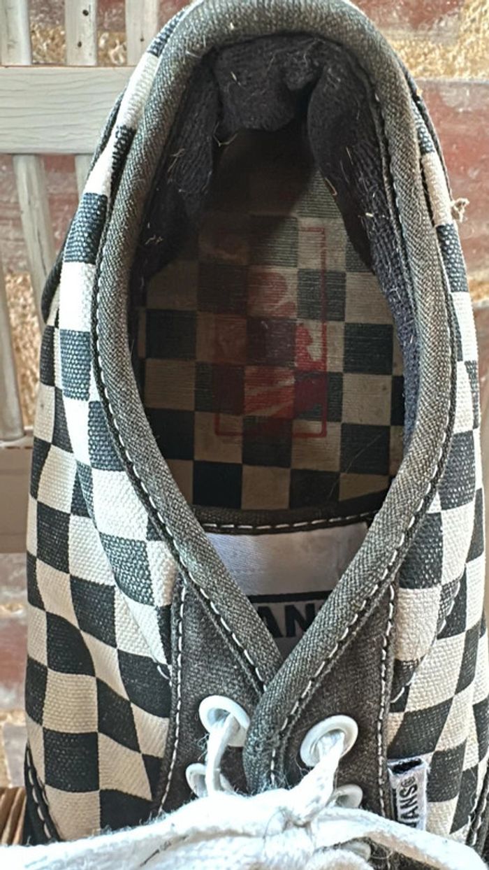 Vans damier noir et blanc Taille 42,5 - photo numéro 4