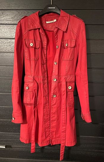 Manteau rouge