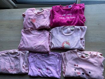 Lot de 7 pyjamas chauds  fille en 18 mois