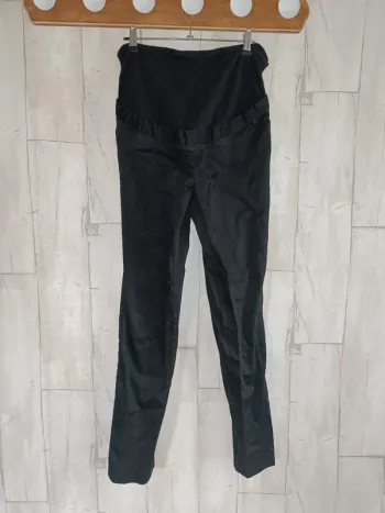 Pantalon noir de grossesse