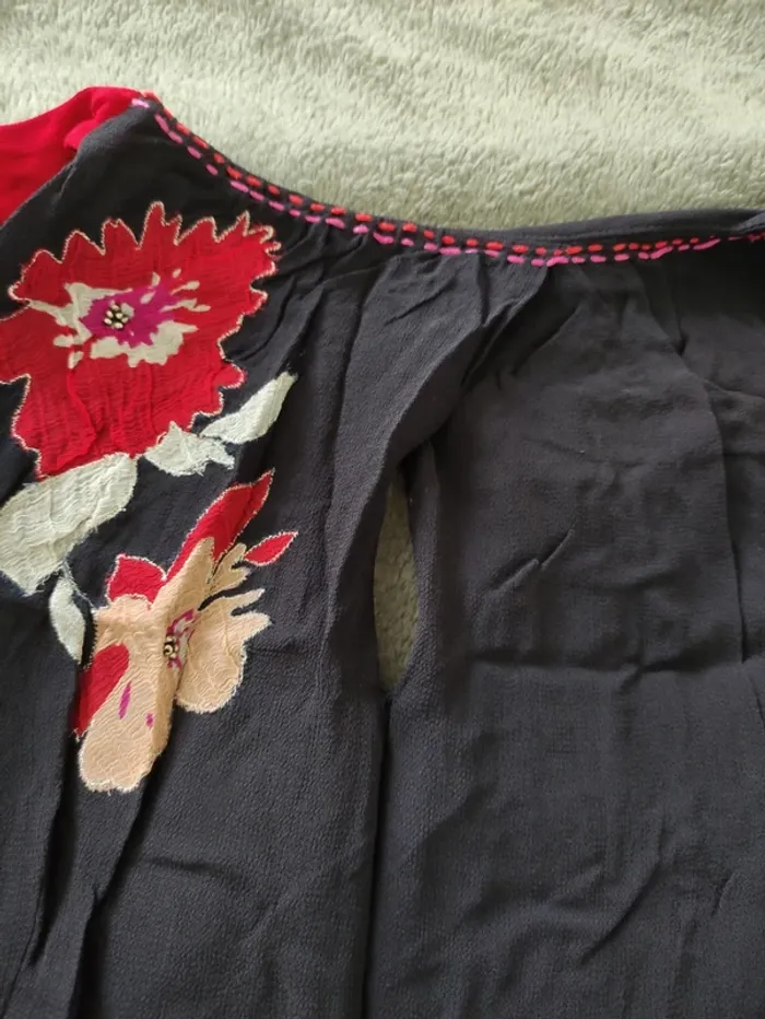 Robe noire et rouge derby - photo numéro 10