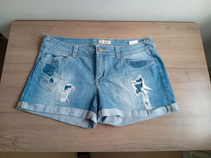 Short en jean taille 42