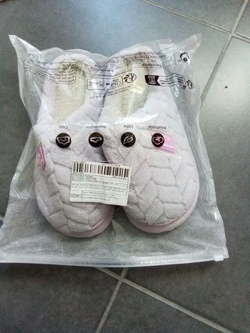 Chaussons bien chauds pointure 38/39