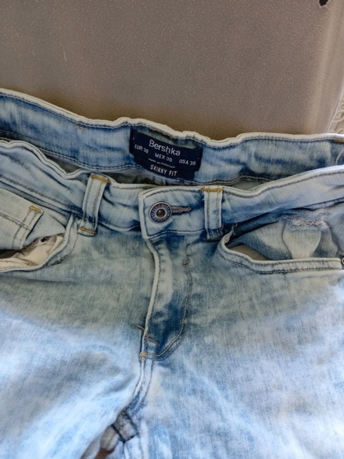 Jean Bershka troué - photo numéro 2