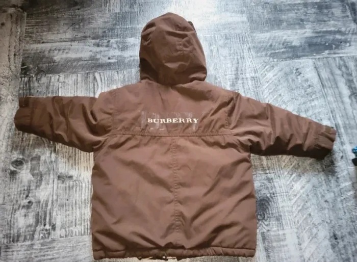 Manteau burberry 2 ans - photo numéro 2