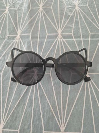 Lunettes de soleil chat