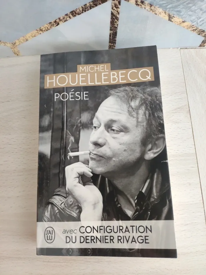 Livre poche poésie Houellebecq j'ai lu avec configuration du dernier rivage