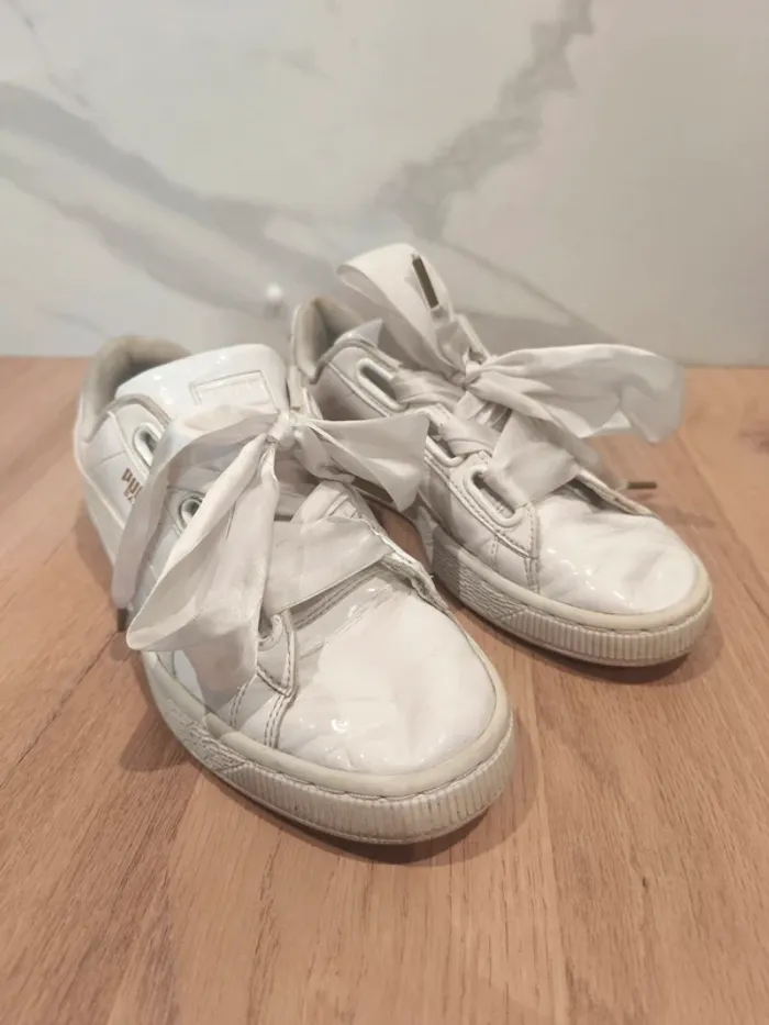 Baskets Puma Heart blanches – Lacets satin – Pointure 38