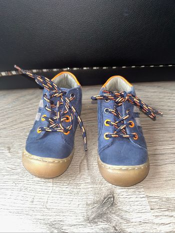 Chaussure de marche bébé