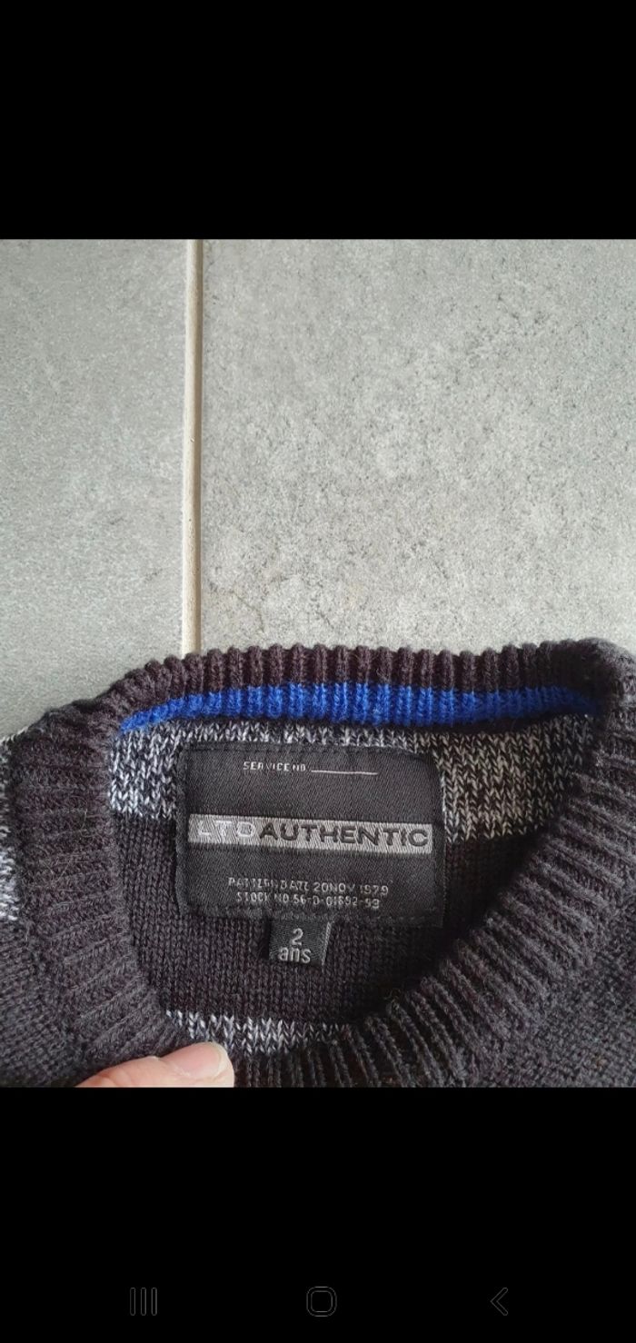 Pull 2 ans - photo numéro 2