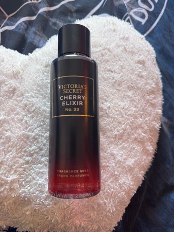 Brume victoria ‘s secret cherry élixir n33