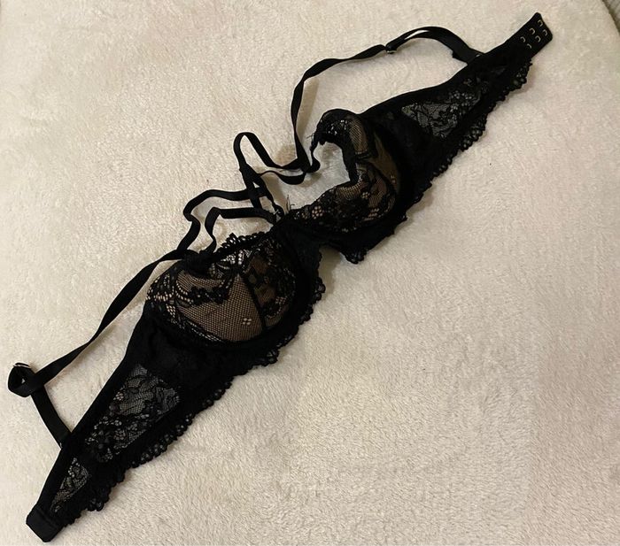 Soutien gorge Ouvert en dentelle Taille 85C - photo numéro 2