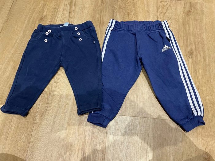 Lot 2 pantalons joggings 12 mois