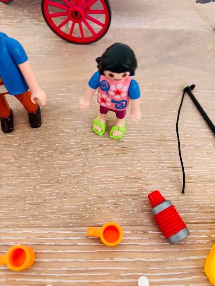 Playmobil Country Calèche avec cheval, parents et enfants, accessoires - photo numéro 2