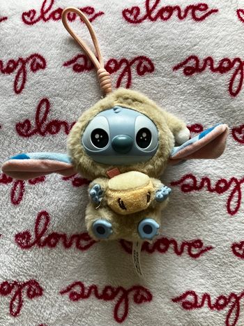 Peluche Labubu Stitch noix de coco
