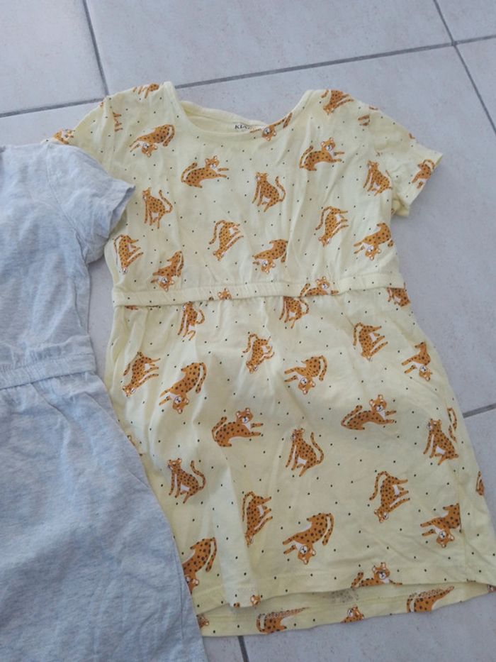 Lot de 2 robes taille 5 ans kiabi - photo numéro 3