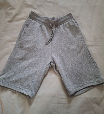 Short gris 10/11 ans