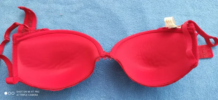 Soutien gorge rouge dentelle rembourré 95c