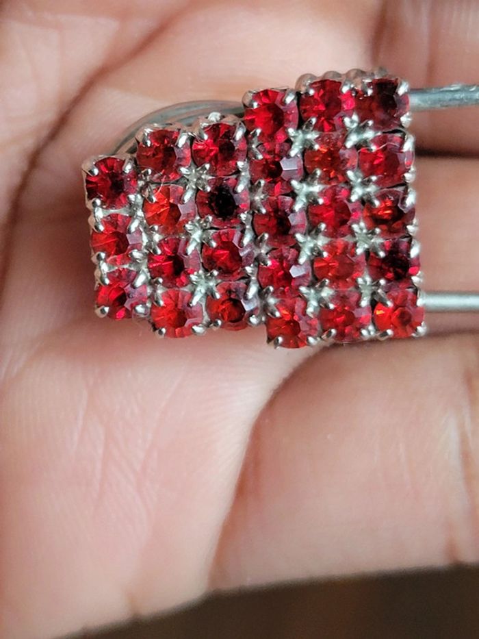 Broche épingle rouge - photo numéro 3