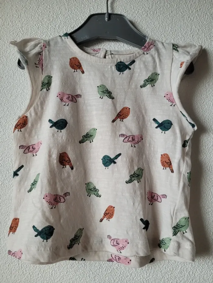 Lot de 3 débardeurs/ t shirt 18 mois - photo numéro 2