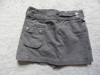 Jupe short taupe, In extenso, 6 ans NEUVE