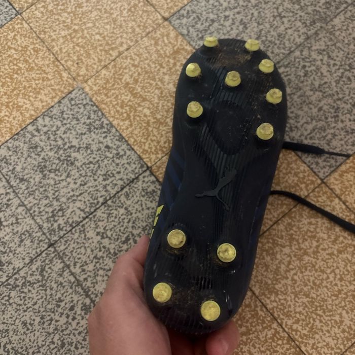 Chaussure de foot à crampons puma - photo numéro 2