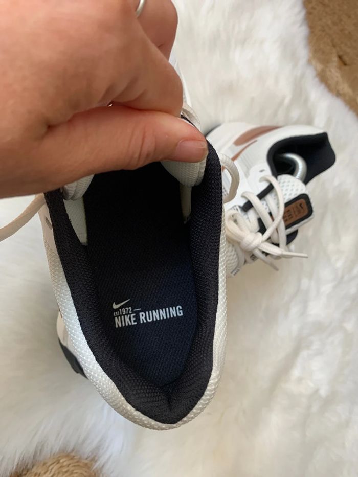 Magnifique Baskets Nike d’été blanche & bronze - photo numéro 6