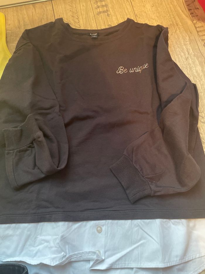 Lot vêtements fille 10 ans - photo numéro 3