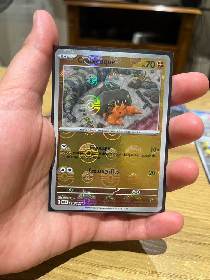 Crabicoque pokeball foudre noire 051/086