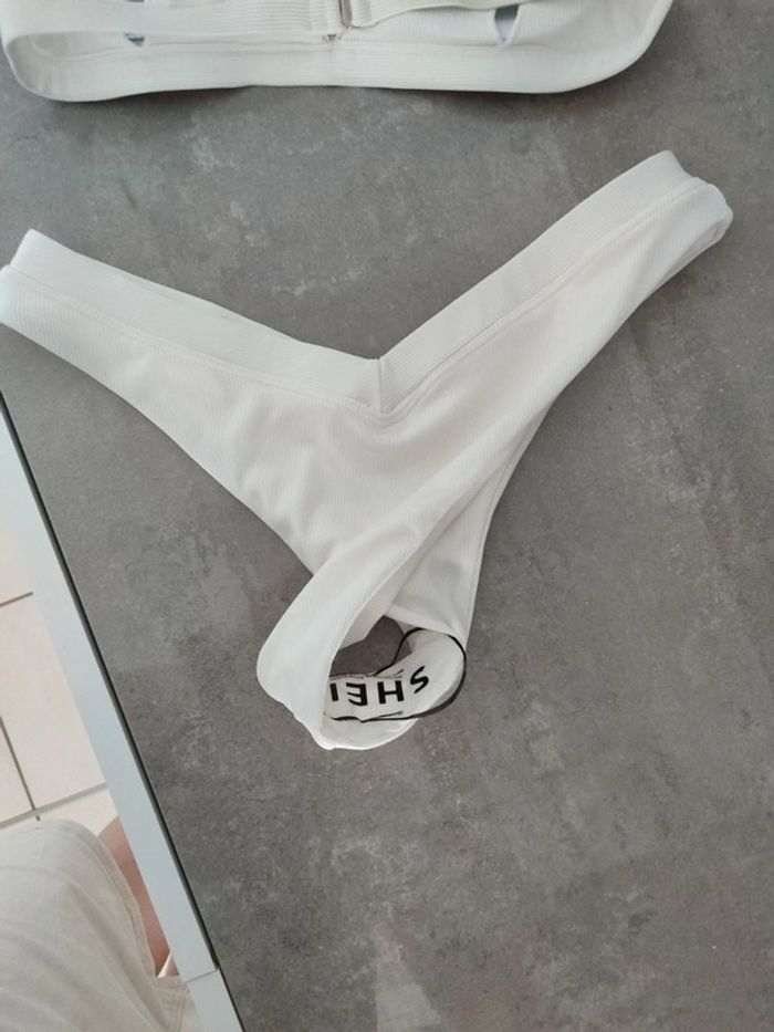 Maillot de bain - photo numéro 3