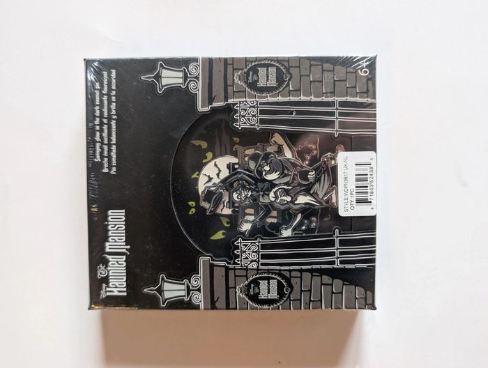 Loungefly pin's : Haunted Mansion "Le Manoir Hanté" - photo numéro 1