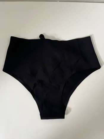Bas de maillot de bain noir à nœud UNDIZ taille S