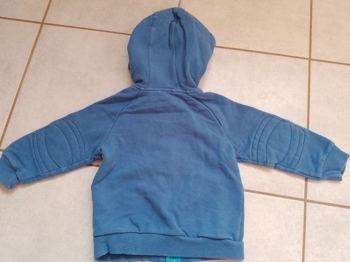 Ensemble survêtement et 2 tee-shirts Domyos 18 mois - photo numéro 3