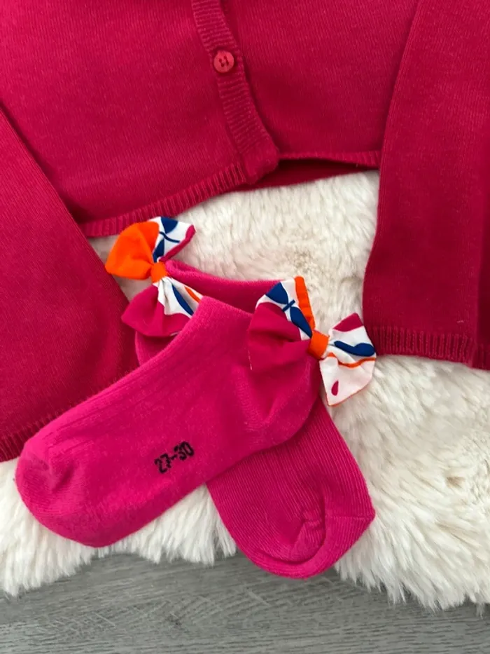 Gilet rose avec chaussettes - photo numéro 5