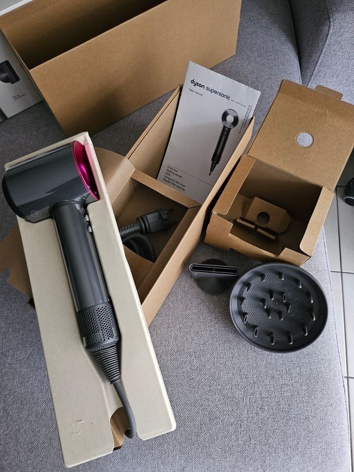 Sèche cheveux dyson supersonic gris/fushia neuf - photo numéro 4