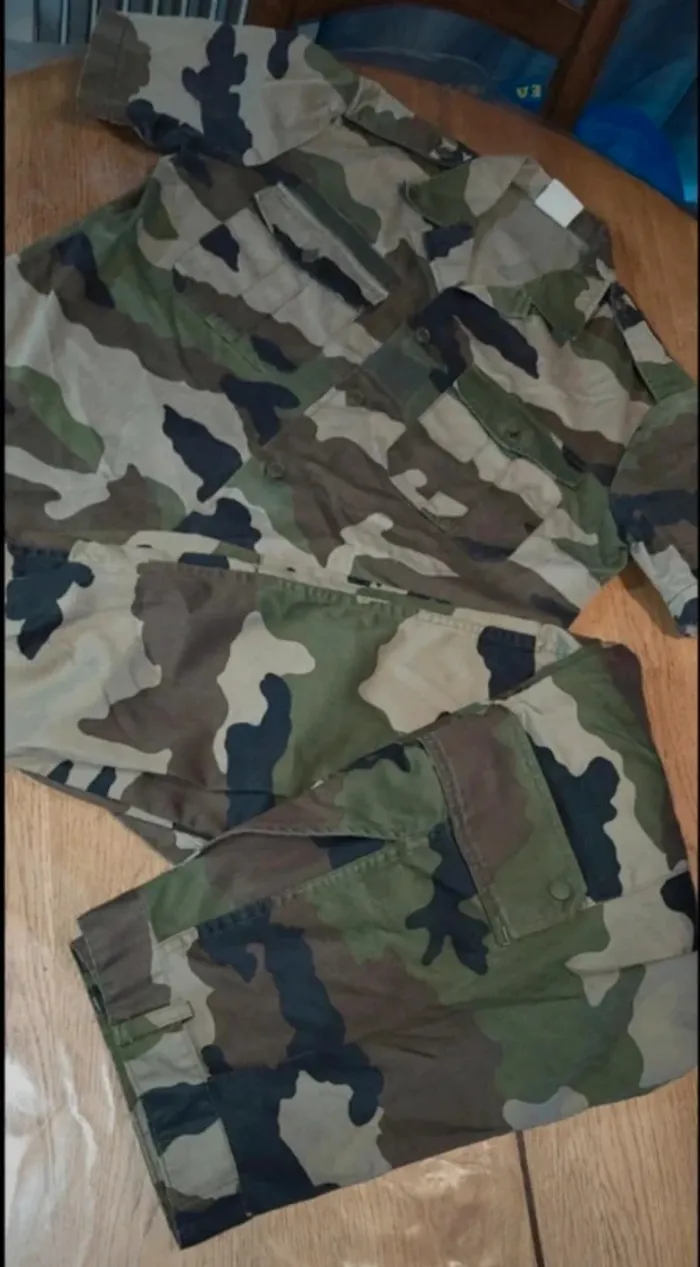 Ensemble militaire armée française S