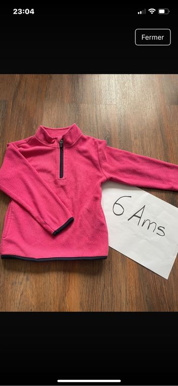 Pull polaire rose